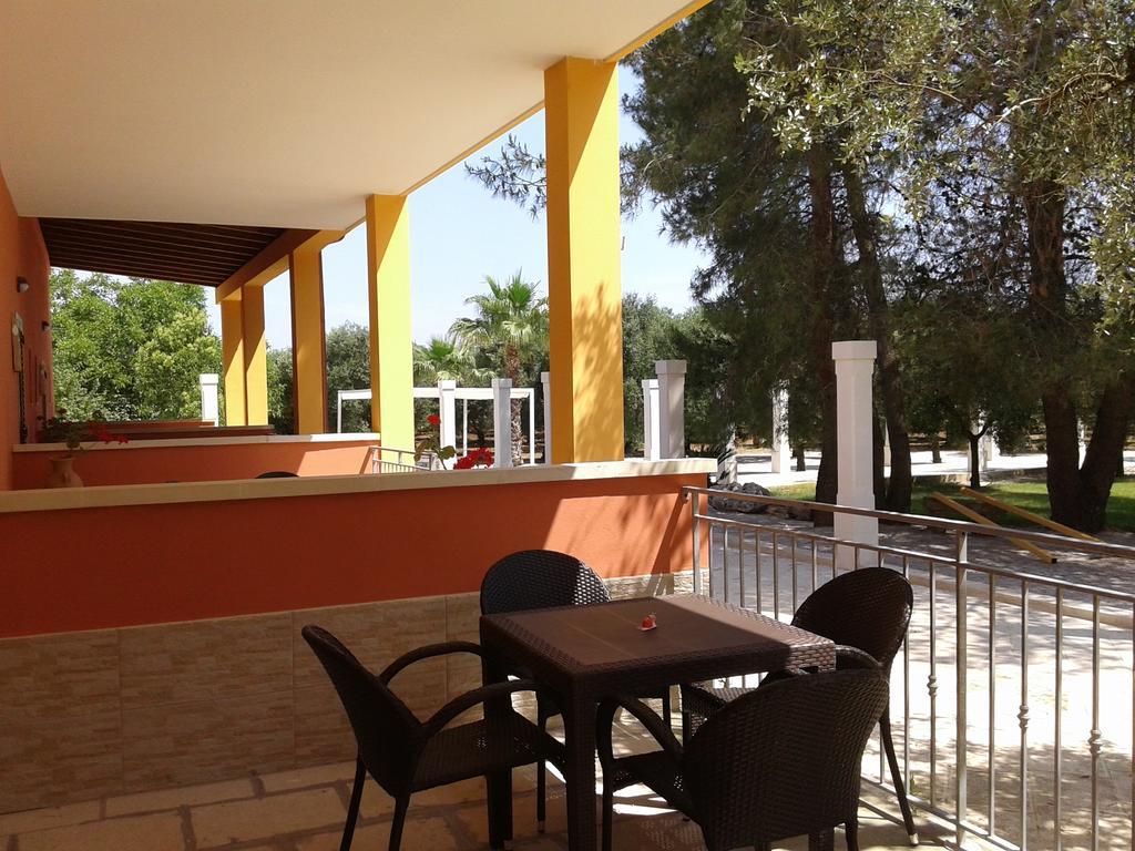 Tenuta La Spezia Carpignano Salentino Bagian luar foto