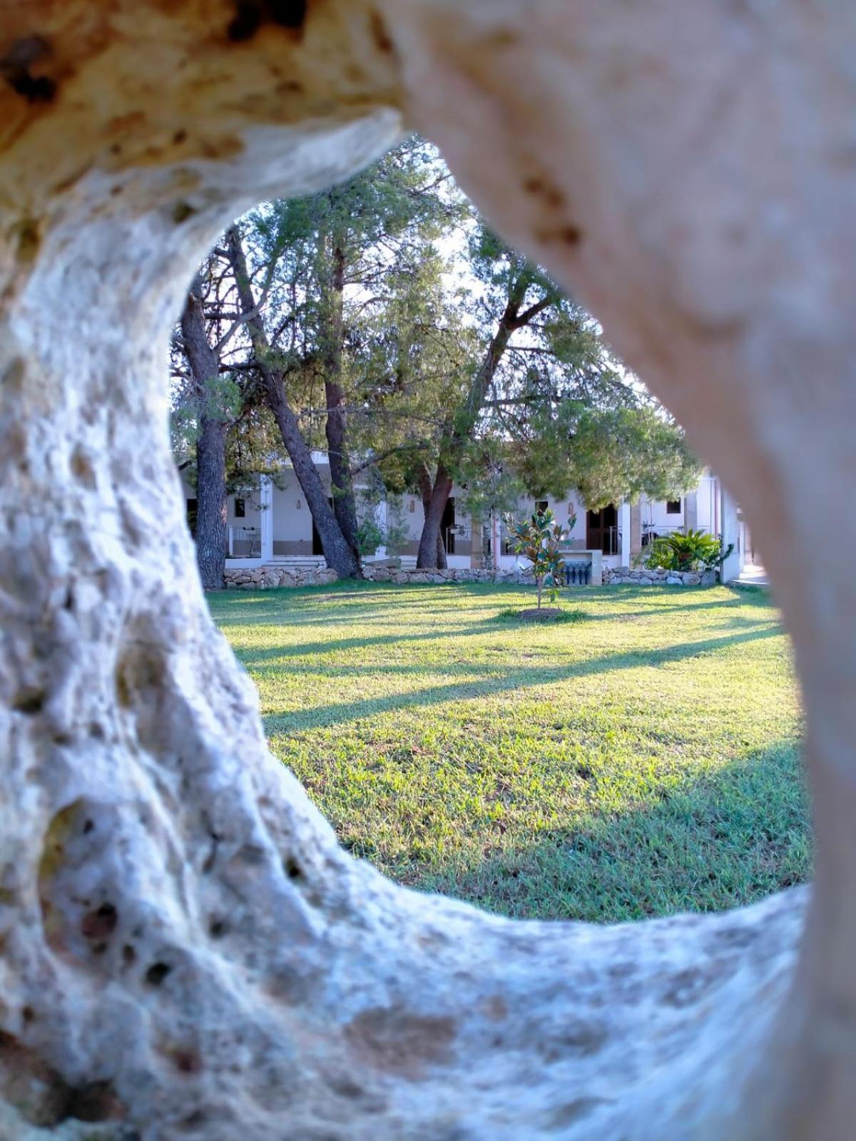 Tenuta La Spezia Carpignano Salentino Bagian luar foto